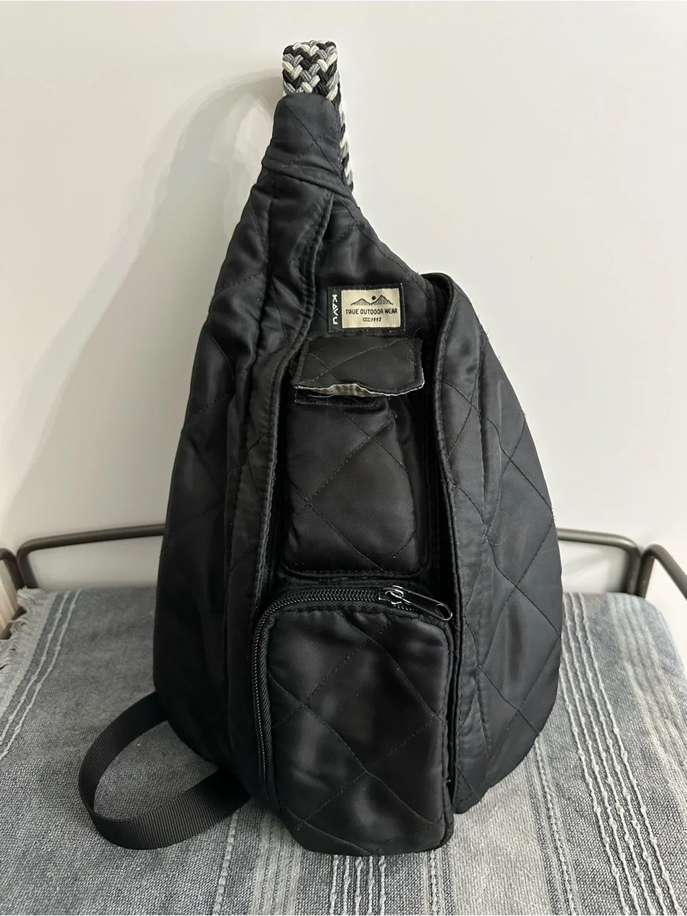 Kavu Quilted Black Crossbody Sling Bag - Picture 1 of 10